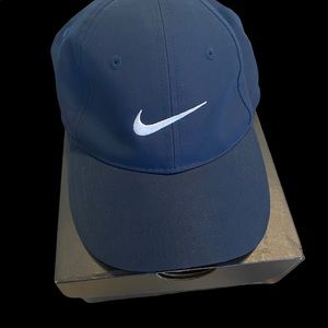 Nike boys navy blue hat